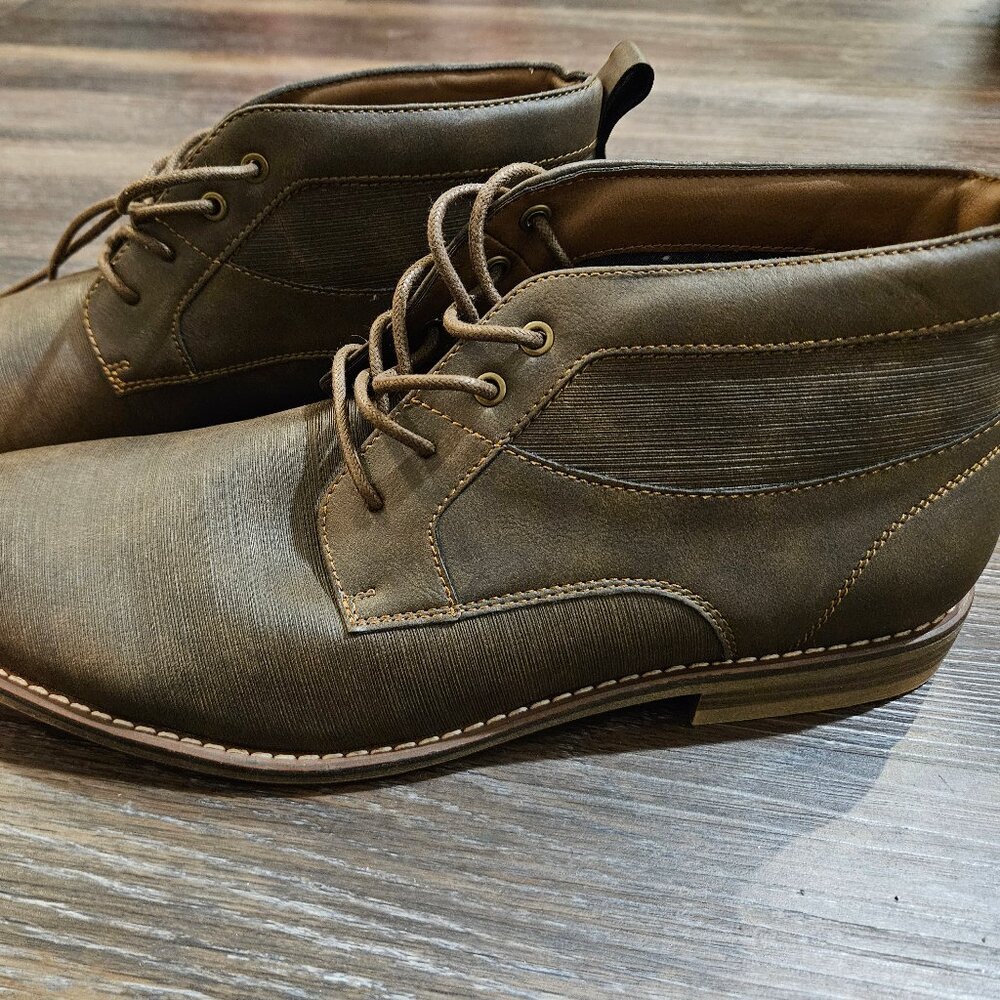 Rye Men’s Brown Chukka Boots – Size 12M